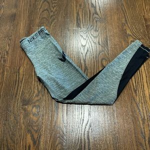 Nike Pro Dri-Fit pull on stretch leggings women's size small